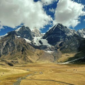 Travel Group Huayhuash - Picos Nevados 10