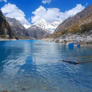 travel group huayhuash - laguna paron 7