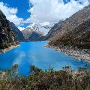 travel group huayhuash - laguna paron 8